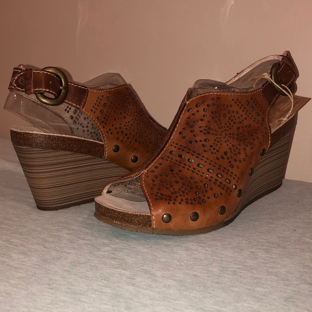 Pikolinos wedge heels